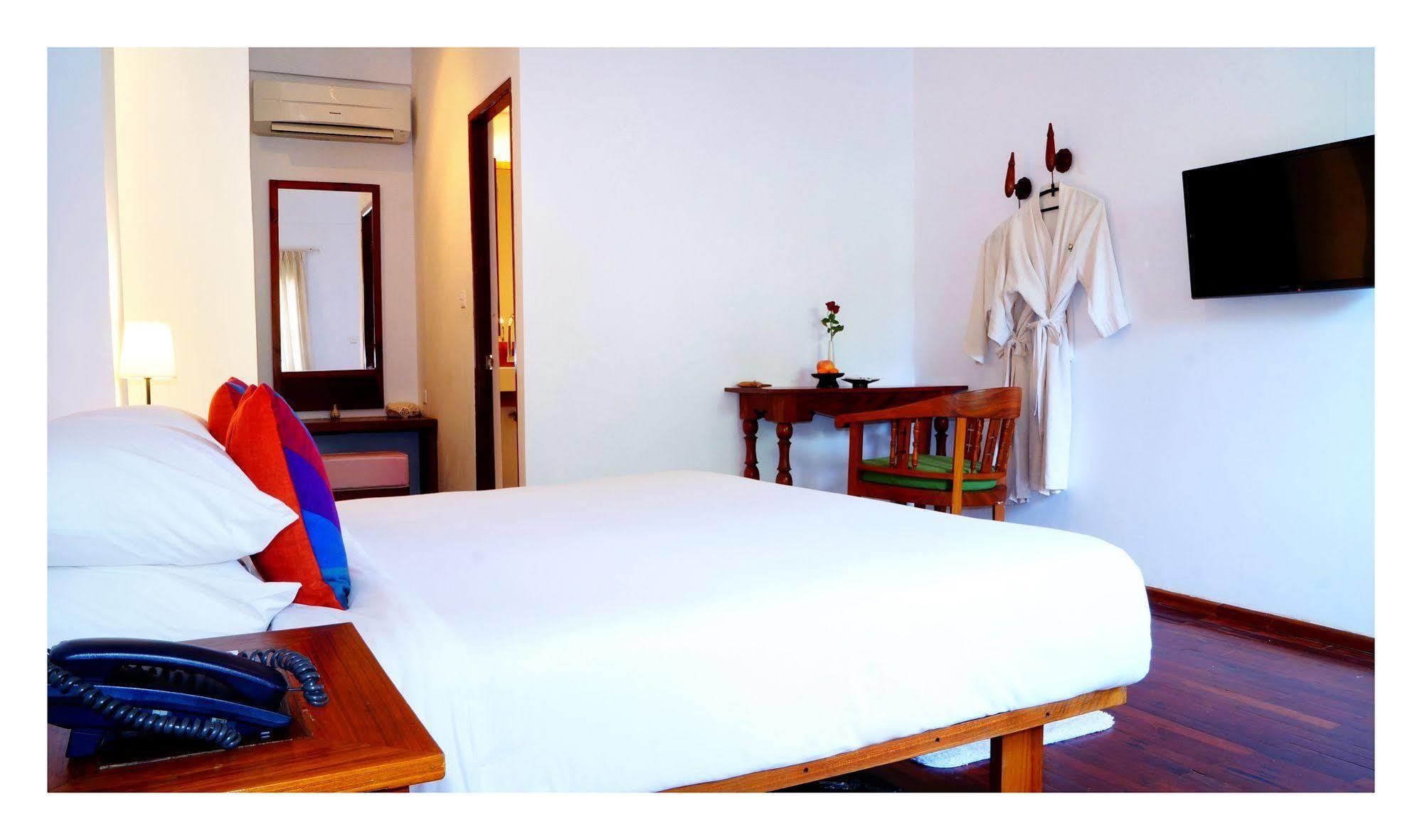 Oasis Hotel Nyaung-U Экстерьер фото