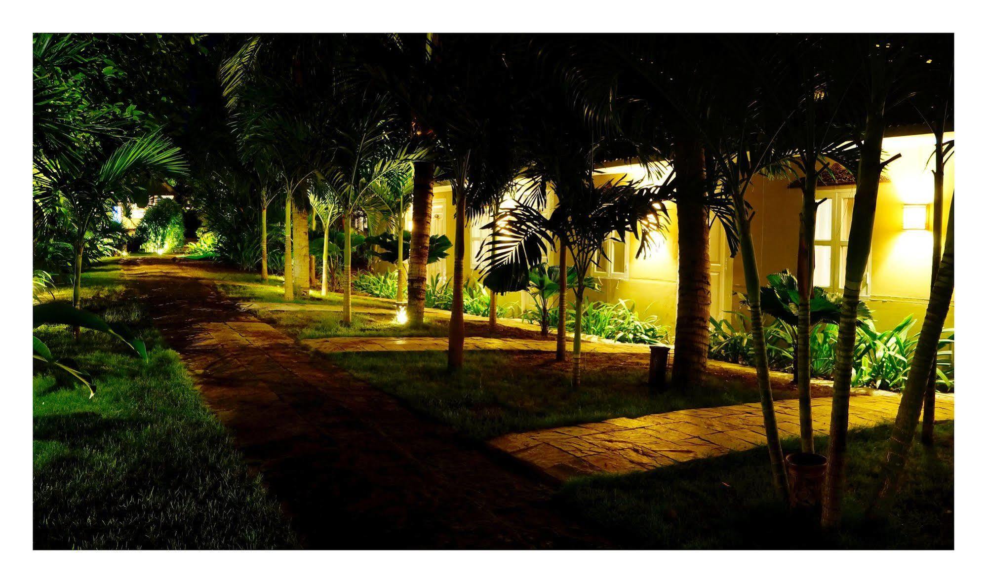 Oasis Hotel Nyaung-U Экстерьер фото